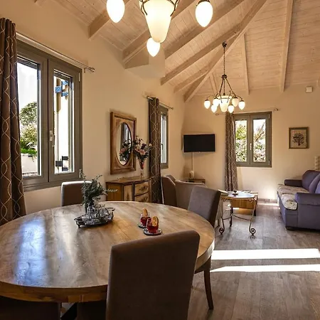 فيلة Casa Renta Metaxáta