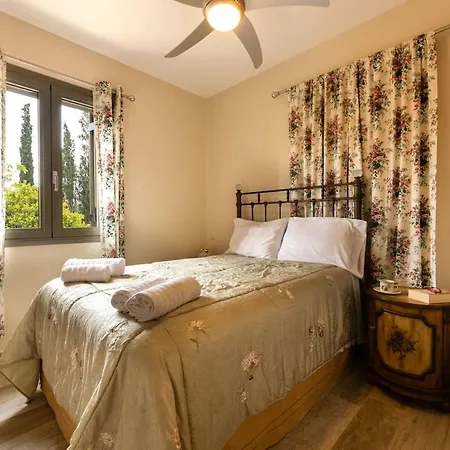 Casa Renta فيلة Metaxáta